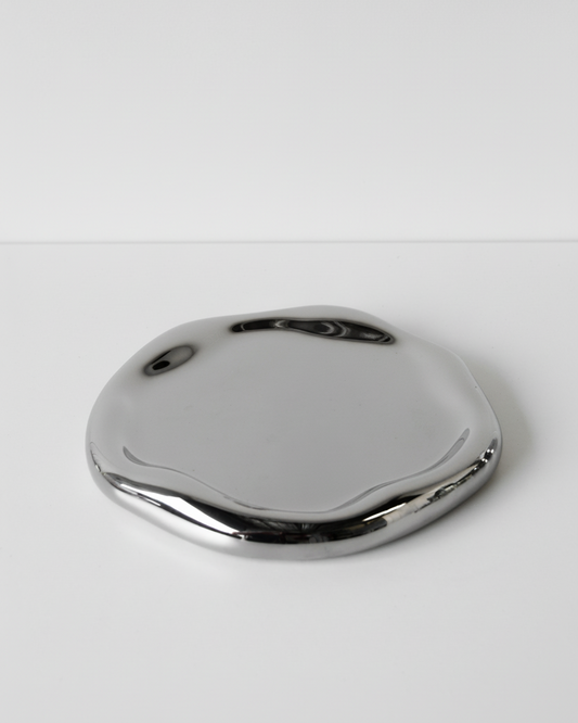 Fleur Ceramic Tray – Round, Silver