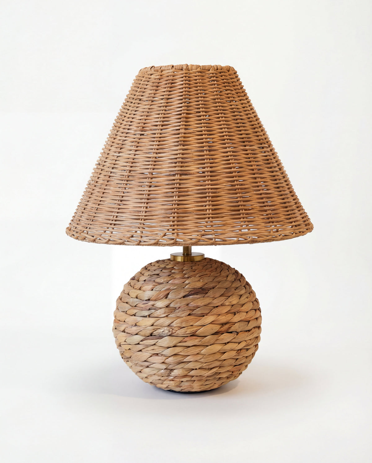 Juna Woven Portable Lamp – Rattan Shade