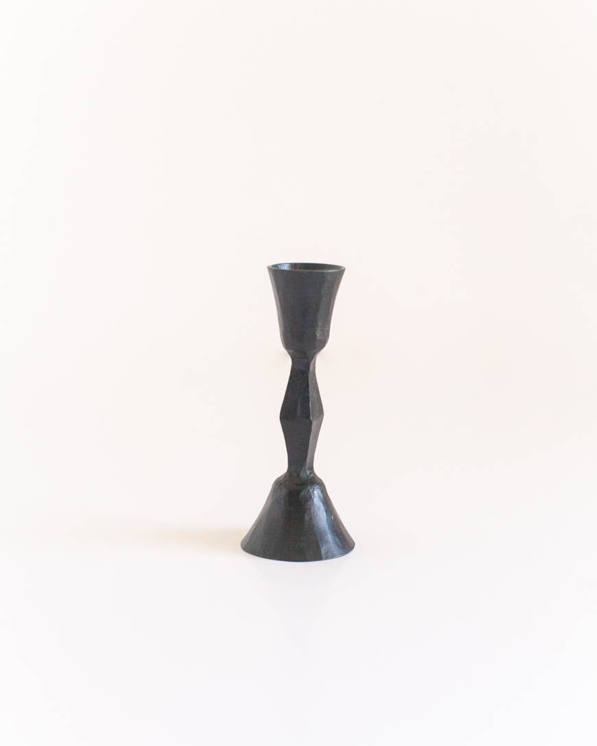 Diamond-Texture Iron Candle Stand – Low, Black